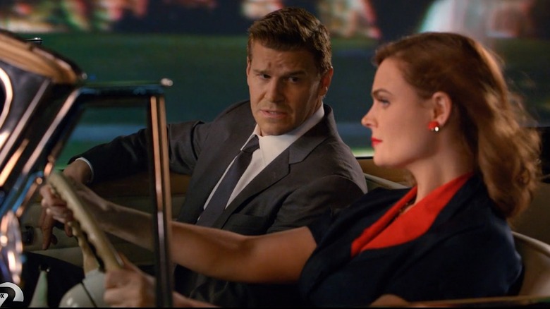 Bones The 200th in the 10th David Boreanaz Emily Deschanel